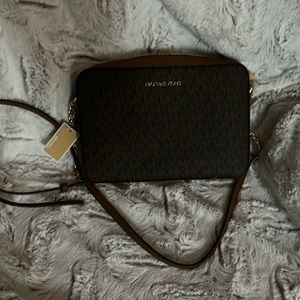 Mk purse, new with tags